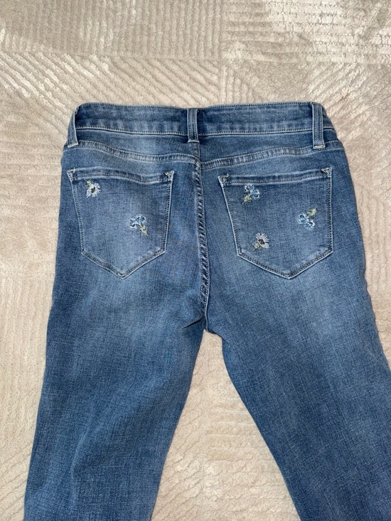 Lauren Conrad Blue Embroidered Women’s Jeans - Picture 2 of 7